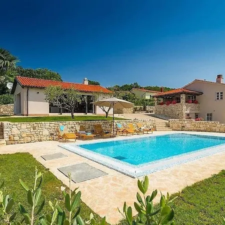 Analucija I By Istrialux